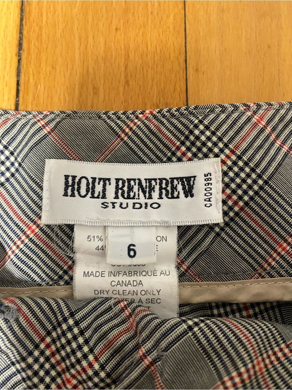 HOLT RENFREW PANTS - Picture 2 of 4
